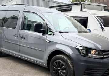 VW Caddy 174.100 km 9.990 &euro; Duisburg 47249