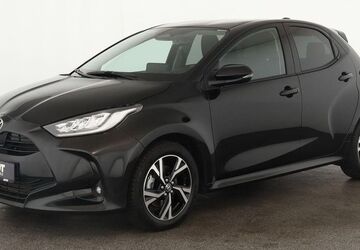 Toyota Yaris 23.800 km 21.484 &euro; Düsseldorf 40233