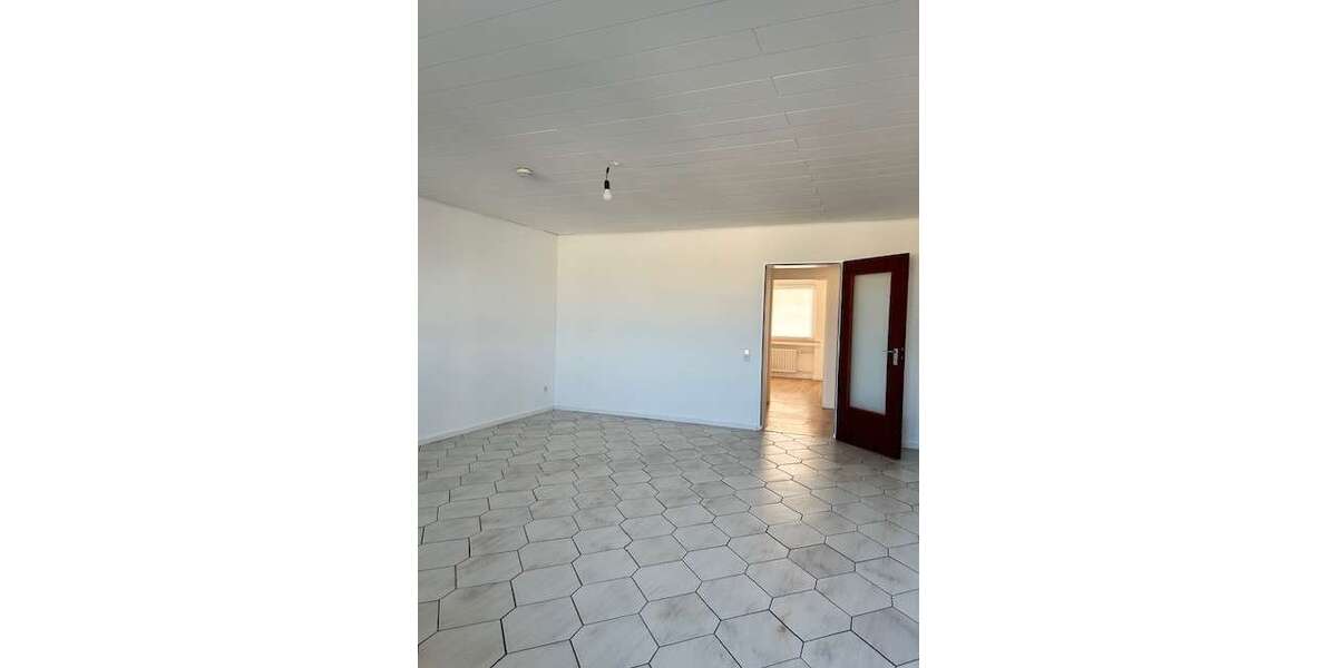 Etagenwohnung Duisburg Wanheimerort - 3 Zimmer, 70 m&sup2;, 650&euro; | Angebot:26309126