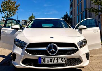 Mercedes-Benz A 180 59.900 km 19.499 &euro; Düsseldorf 40549