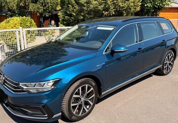 VW Passat Variant 84.252 km 18.700 &euro; Duisburg 47137