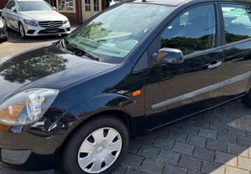 Ford Fiesta 163.000 km 2.499 &euro; Neuss 41462