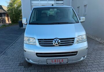 VW T5 Transporter 300.000 km 10.600 &euro; GELDERN 47608