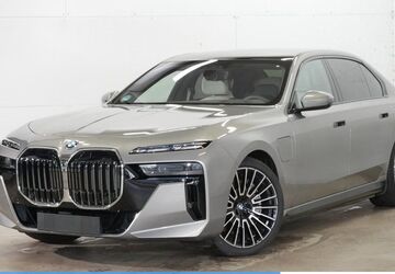 BMW 750 11.233 km 105.770 &euro; Mülheim 45472