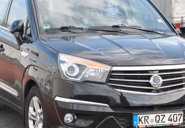 SsangYong Rodius 88.000 km 12.000 &euro; Krefeld 47803